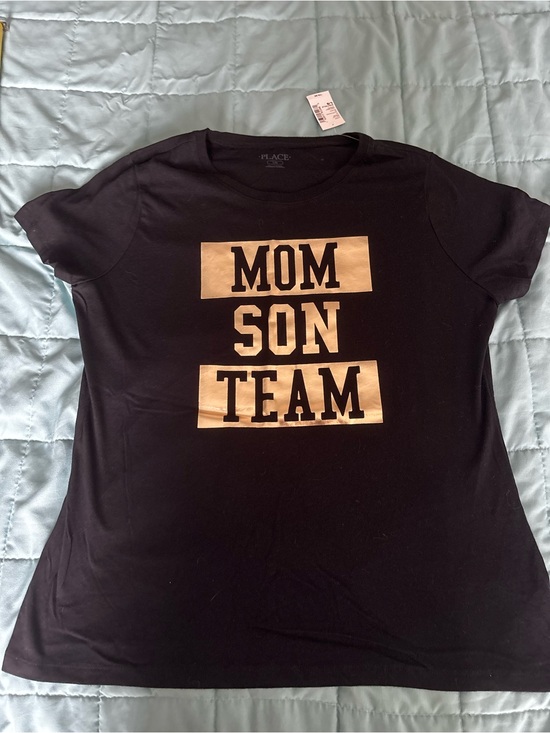 The Children's Place Tops - The Children's Place Black Tee with Gold 'MOM SON TEAM' Graphic